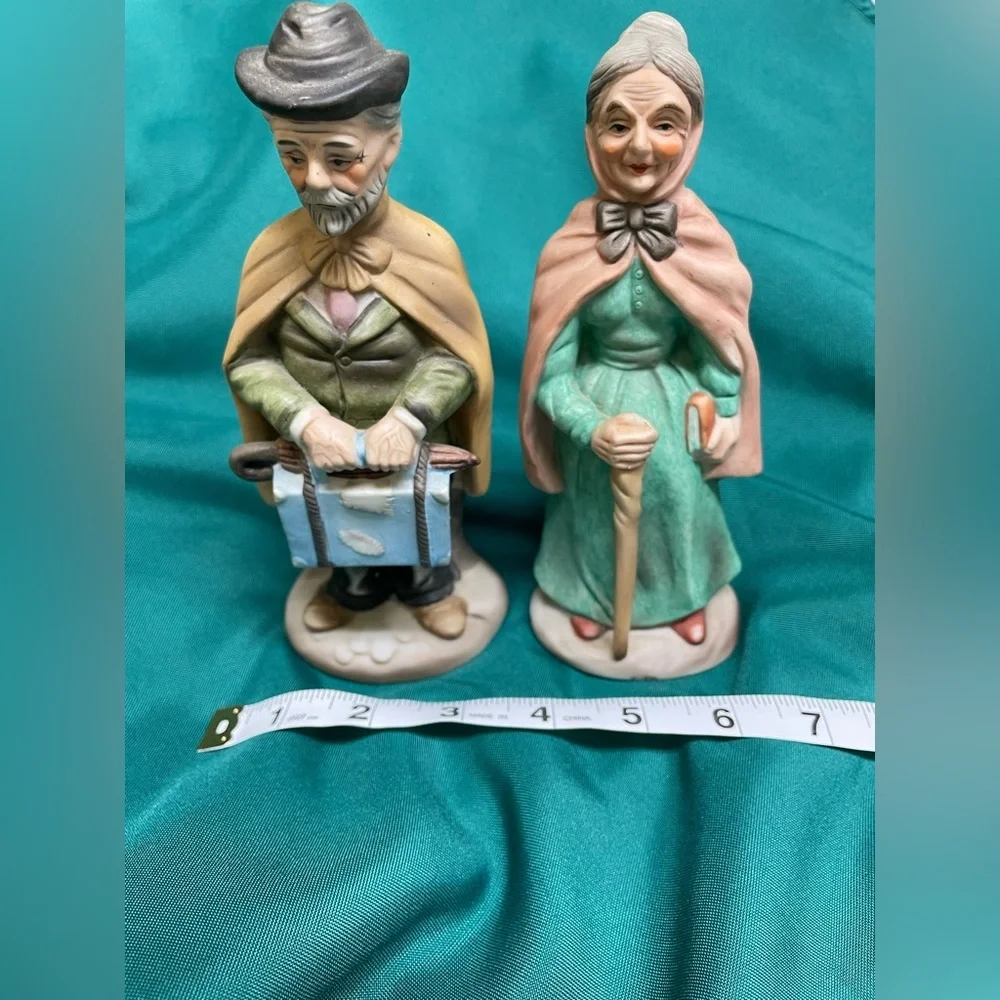 Vintage Figurines - Grandma Grandpa